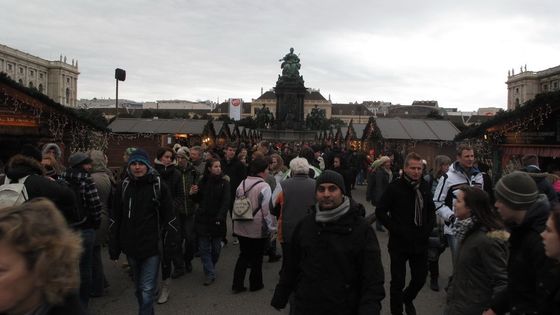 Vánoční trhy ve Vídni: Ráno pohoda, odpoledne kouzlo