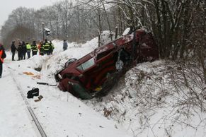 Srážka vlaku Regionova a auta na přejezdu u Třeboně