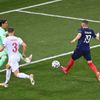 ME ve fotbale 2021, Francie - Švýcarsko: Karim Benzema střílí gól na 1:1