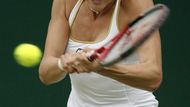 Česká tenistka Nicole Vaidišová v zápase třetího kola Wimbledonu proti Bělorusce Azarenkové.