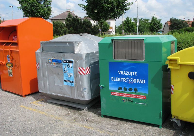 Kontejnery na tříděný odpad