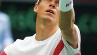 Berdych měl původně hrát proti nizozemské jedničce Robunu Haasemu, který v pátek porazil 3:2 na sety Štěpánka. Ze zápasu se však omluvil kvůli velké únavě, a tak jej zastoupil De Bakker.