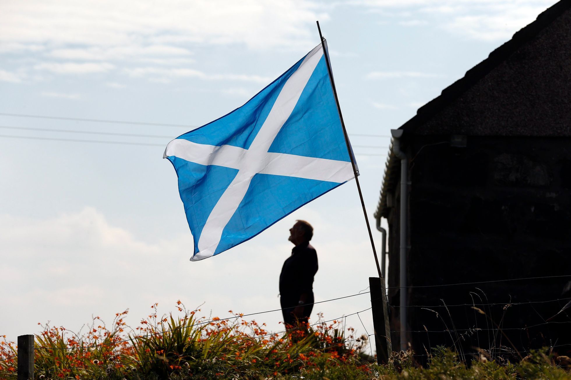 První roky nezávislosti mohou Skotsku zkomplikovat dluhy, varují experti.