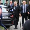 Sjezd SPD za účasti Miloše Zemana, před budovou bez akreditace