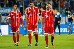 Fotbalisté Bayernu jen remizovali s Wolfsburgem a dál ztrácí na Dortmund