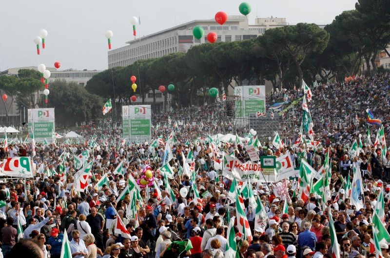 Protivládní demonstrace v Římě