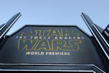 Star Wars: Síla se probouzí představili filmaři v pondělí večer VIP publiku.