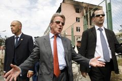O Gruzii bojují diplomaté. Kouchner míří do Moskvy
