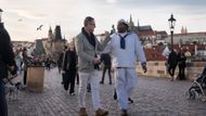 Organizace vlastněná Prahou Prague City Tourism rozjíždí reklamní zahraniční kampaň, kterou chce do města nalákat bohatší turisty, aby zde utratili více peněz.