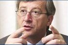 Lucembursko rozhoduje o osudu premiéra Junckera