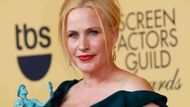 Patricia Arquette získala sošku za nejlepší ženský herecký výkon ve vedlejší roli za film Chlapectví.