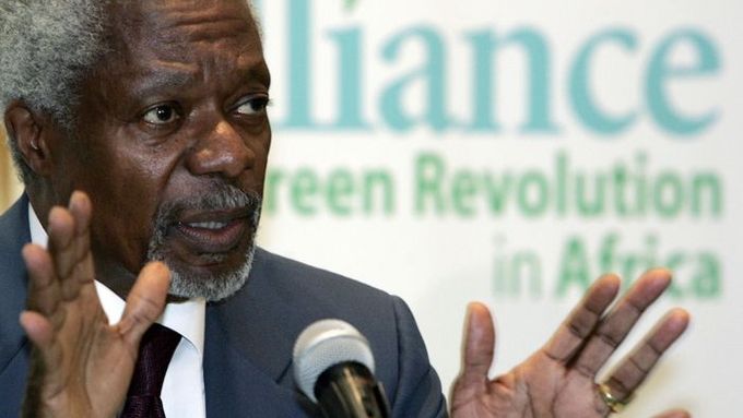 "Doufám, že během deseti až dvaceti let budeme schopni zdvojnásobit produktivitu afrických zemědělců," uvedl Annan na pondělní tiskové konferenci v Nairobi