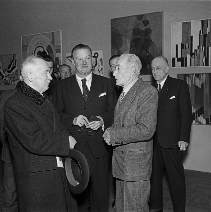 František Kupka a prezident Edvard Beneš v pražském Mánesu roku 1946.