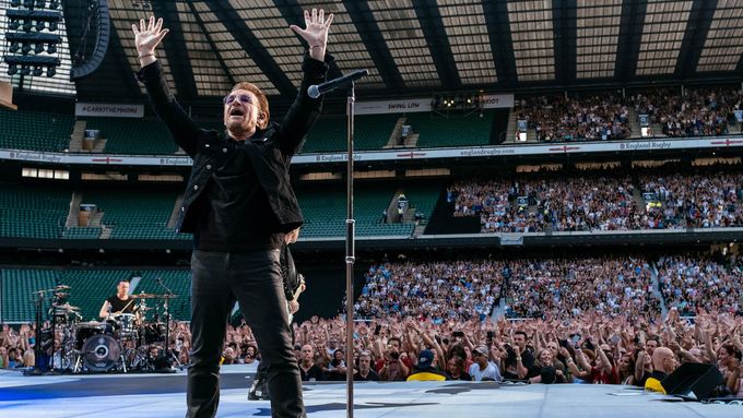 Hit Where The Streets Have No Name, jak ho U2 hráli v létě 2017 na koncertu v Londýně. Foto: Lukáš Bíba