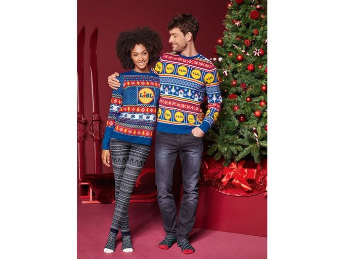 Lidl uvedl novou vánoční kolekci - svetry s motivem.