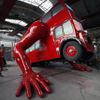 Foto: Podívejte se jak robotický "Double-decker" od Davida Černého dělá kliky