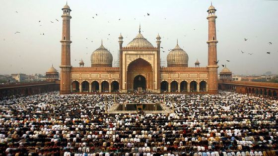 Muslimové slaví svátek Íd al-Adhá