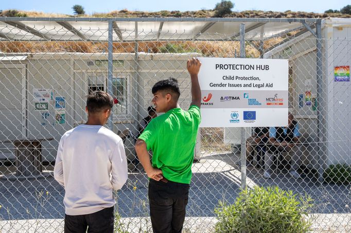 Uprchlický tábor Kara Tepe na ostrově Lesbos v Řecku.