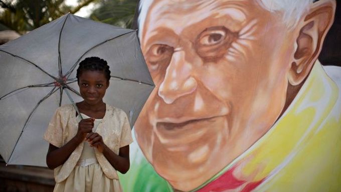 Benedikt a černošská dívka, Yaoundé, Kamerun