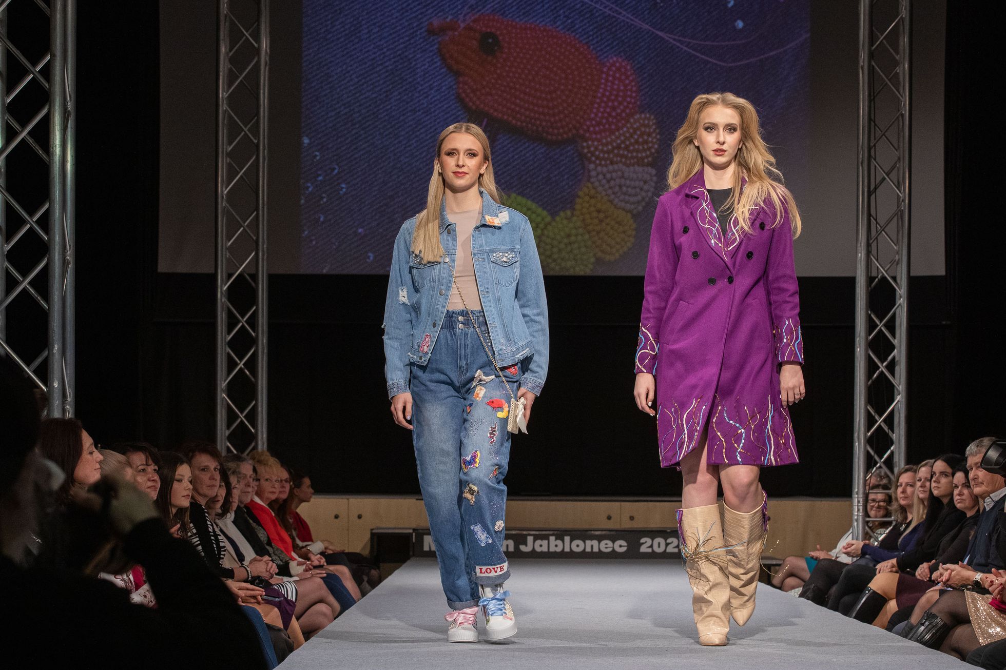 Módní přehlídka Made in Jablonec, šperky, bižuterie, móda, modelka