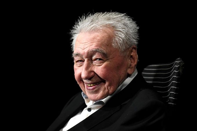 V 92 letech zemřel zpěvák a herec Josef Zíma.