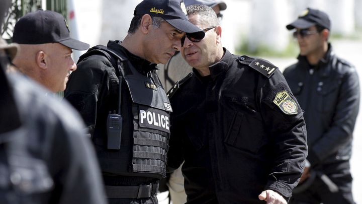Češka v Tunisku našla svého manžela mrtvého v pokoji, policie ji zadržela