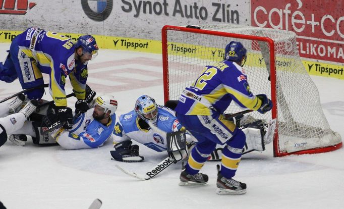 Hokej, Zlín - Plzeň: Jiří Ondráček - gól na 2:2