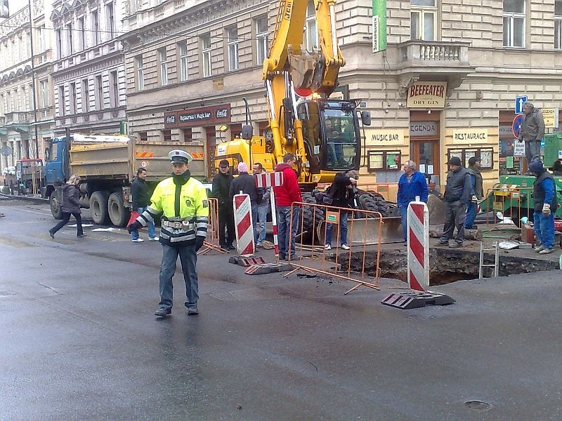 Kolaps dopravy v Praze - Legerova ulice
