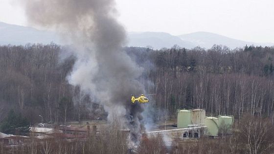 Výbuch nádrže s benzinem zabil v České Lípě dva dělníky