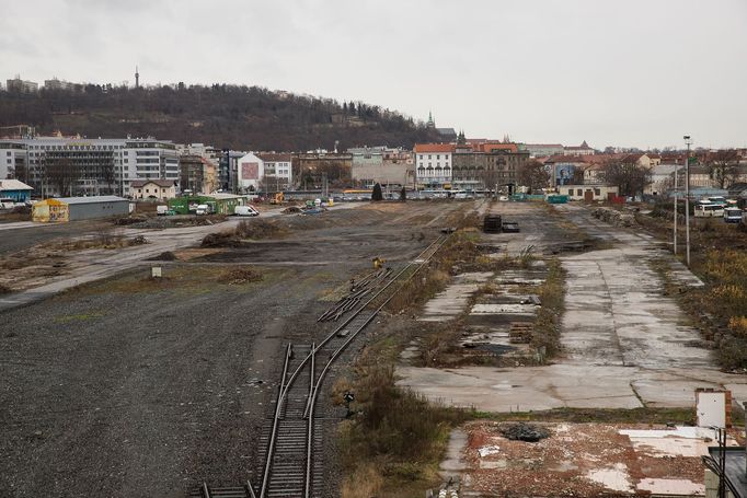 Bourání areálu Českých Drah na Smíchově, kde bude stavět Sekyra Group.