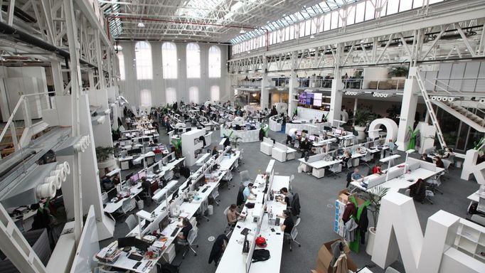 Newsroom mediálního domu Economia.