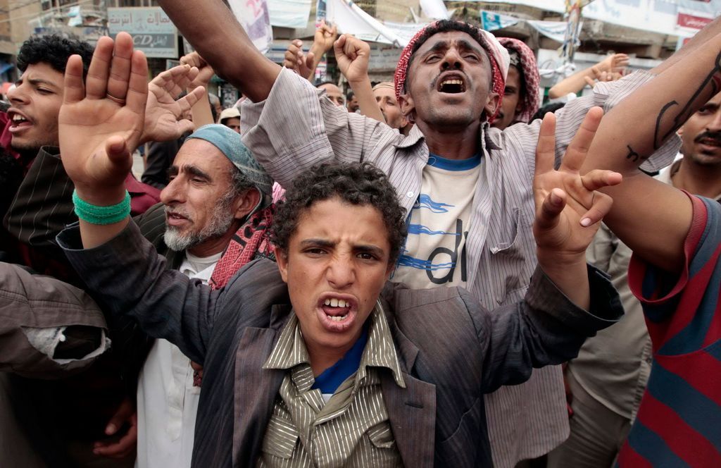 Jemenské kmeny jdou proti prezidentovi, desítky mrtvých