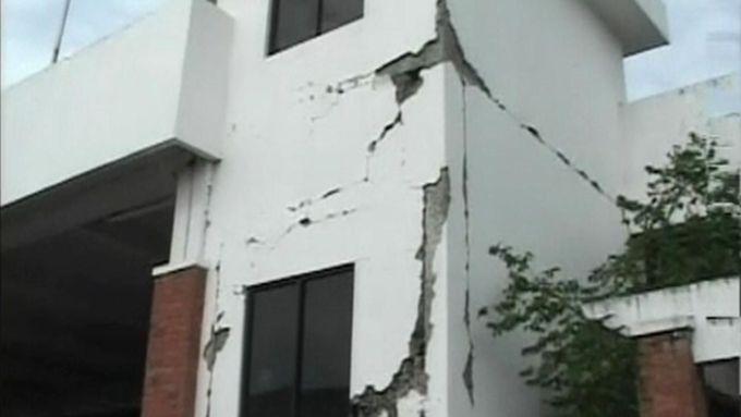 Domy po zemětřesení (ilustrační foto).