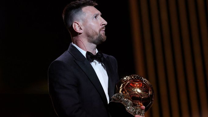 Lionel Messi se Zlatým míčem za sezonu 2022/2023