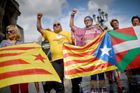 Stovky tisíc Katalánců míří do ulic. V centru Barcelony vytvoří obří kříž na podporu nezávislosti