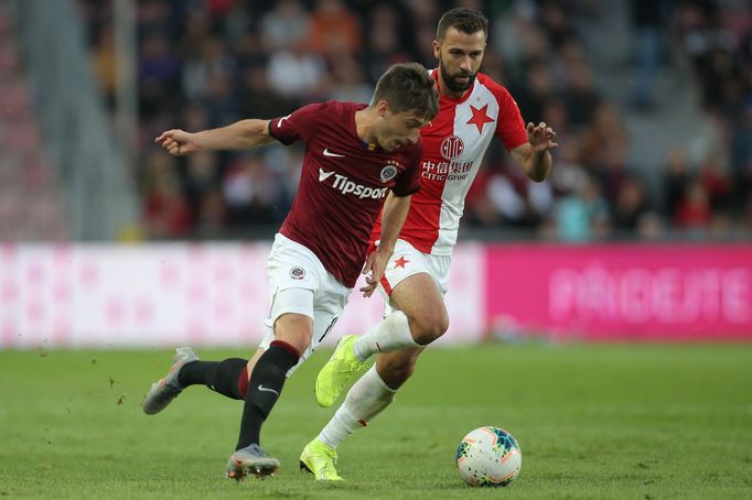 Michal Sáček a Josef Hušbauer v derby Sparta - Slavia v 10. kole první ligy