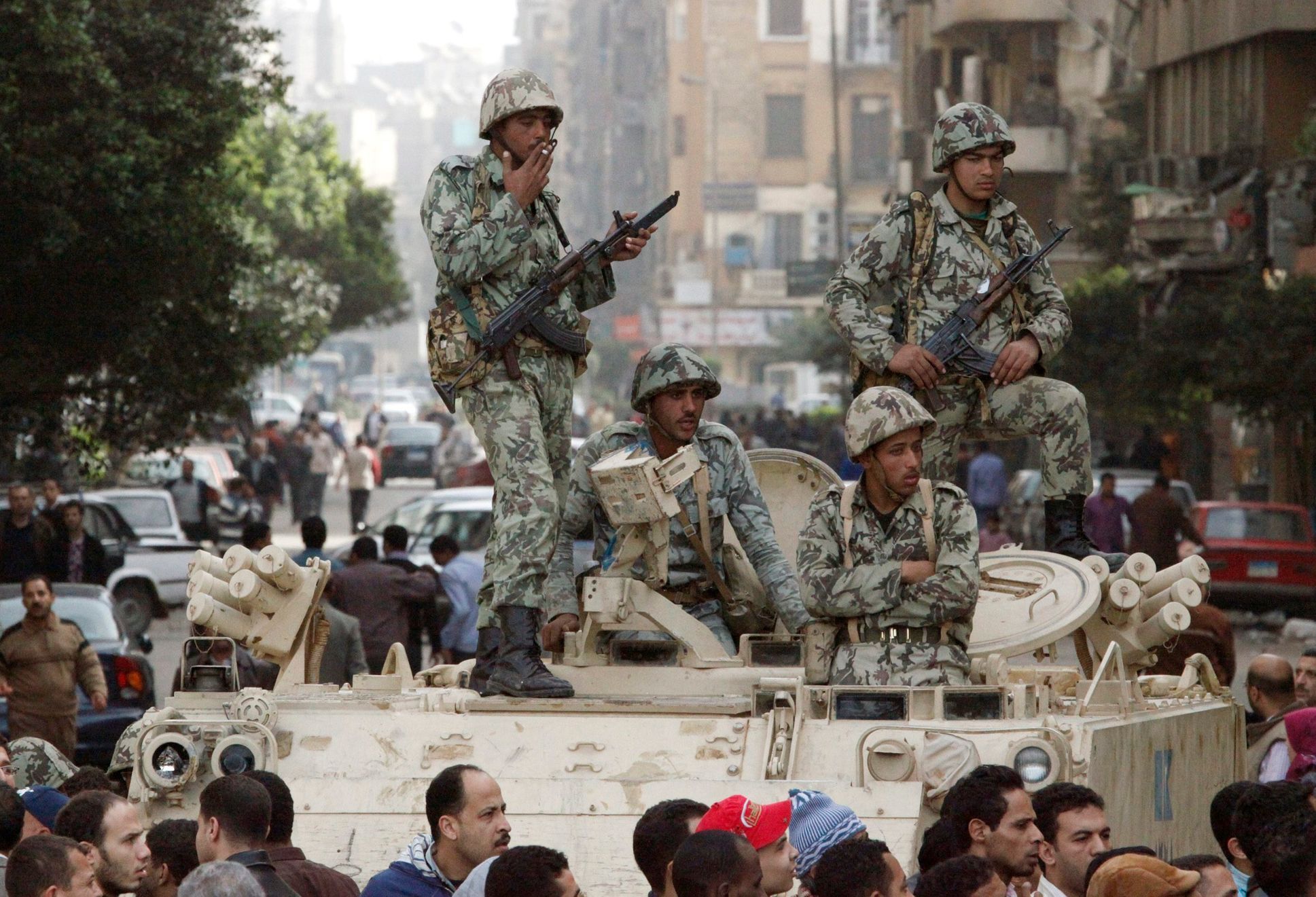 Egyptské protesty pokračují i přes zákaz vycházení