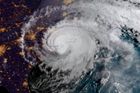 Hurikán Florence zeslábl. Má za sebou nejméně 18 mrtvých a miliardové škody