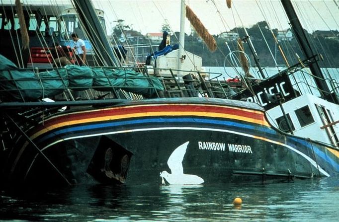 Ztroskotání lodi Rainbow Warrior v roce 1985