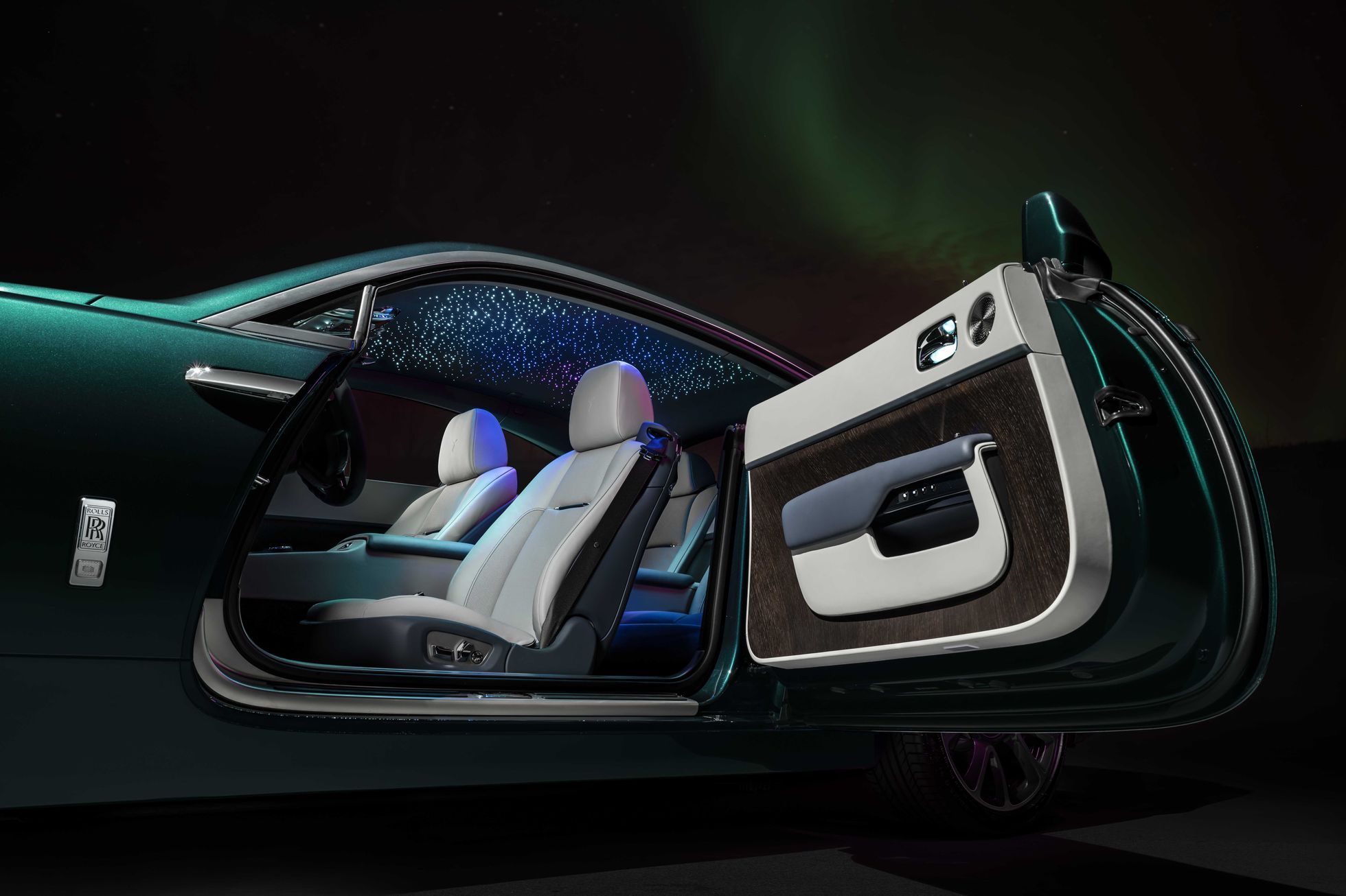Rolls-Royce Wraith Aurora Borealis