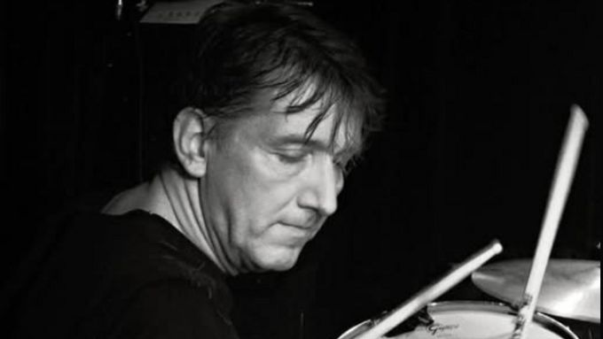 Bubeník Pavel Skala zemřel v úterý 21. října 2025.