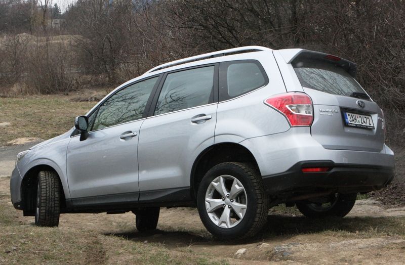 Test Subaru XV a Forester (2012 a 2013)