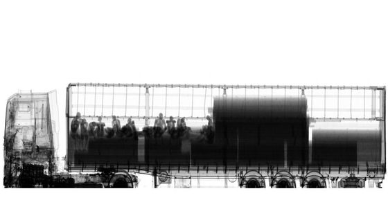 Kamion plný lidí? Posviťte si rentgenem!