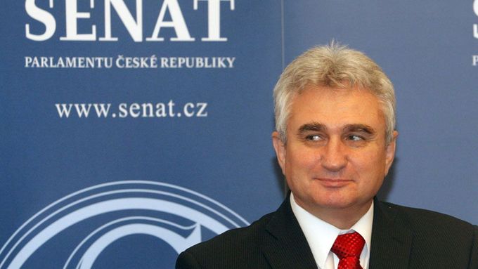 Nový předseda Senátu Milan Štěch z ČSSD