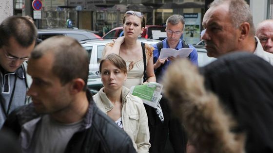 Registr vozidel stále kolabuje. Na úřadech houstne atmosféra