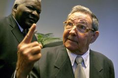 Castro dovolil Kubáncům nocovat v luxusních hotelích