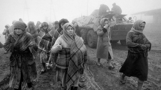 Rozpad SSSR, čečenský kyborg i války. Fotky reportéra, který se dostal všude