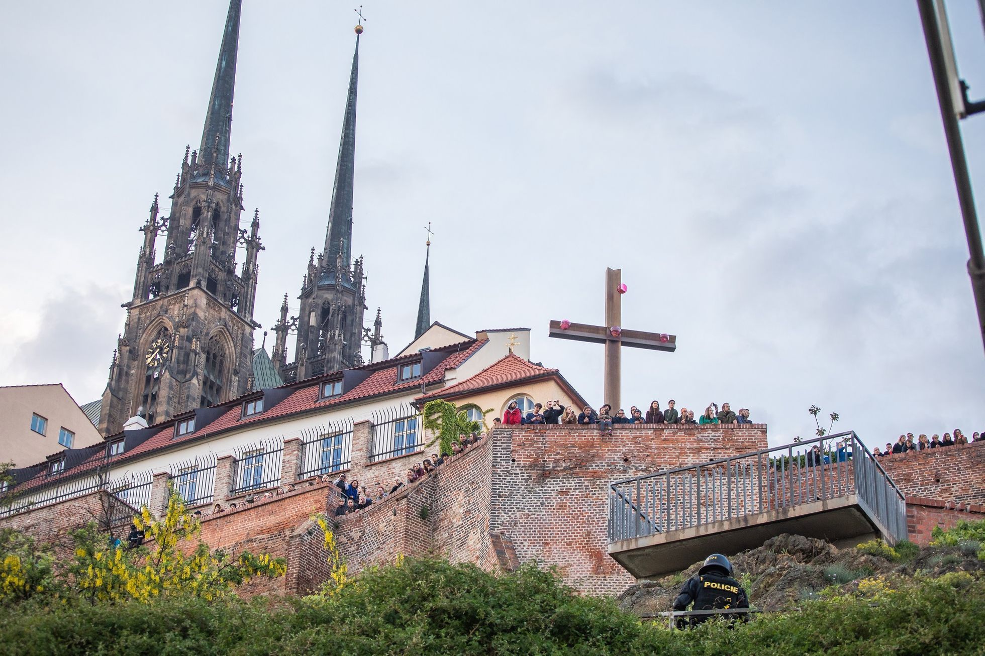 Těžkooděnci policie Brno průvod radikálové