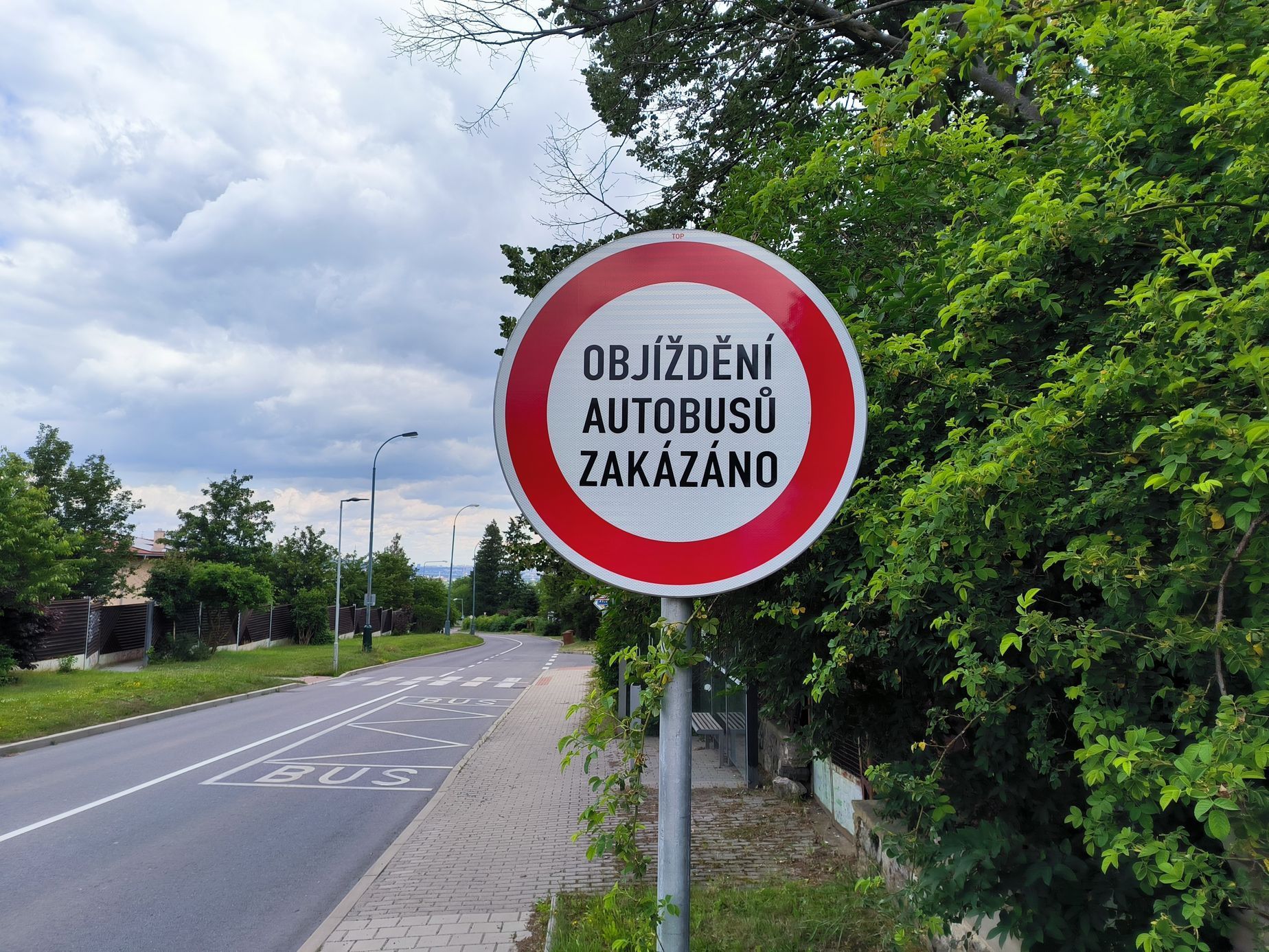 Autobusová zastávka MHD - dopravní značka