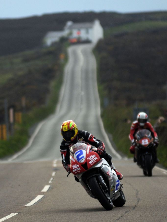 Tourist Trophy 2013: Cameron Donald, Honda a Michael Rutter, Honda